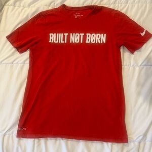 Nike Men’s Active Dry Tee. Medium.